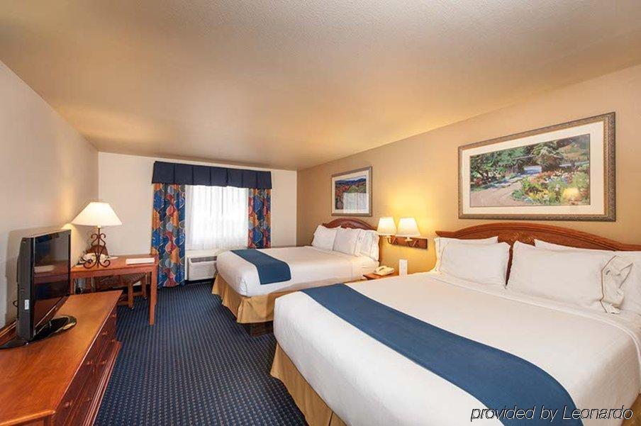 Holiday Inn Express Hotel & Suites - Paso Robles By Ihg מראה חיצוני תמונה