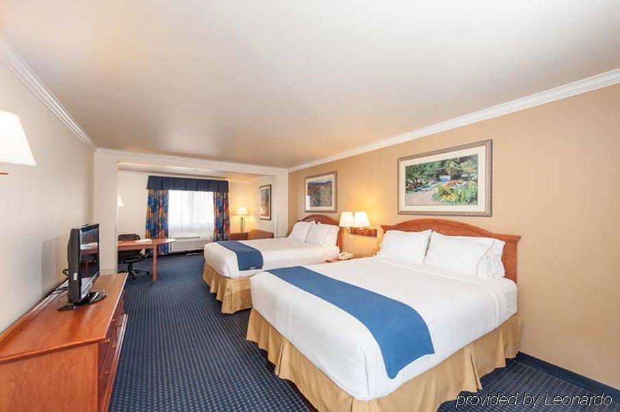 Holiday Inn Express Hotel & Suites - Paso Robles By Ihg מראה חיצוני תמונה