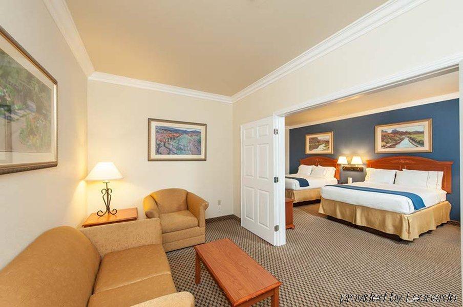 Holiday Inn Express Hotel & Suites - Paso Robles By Ihg מראה חיצוני תמונה