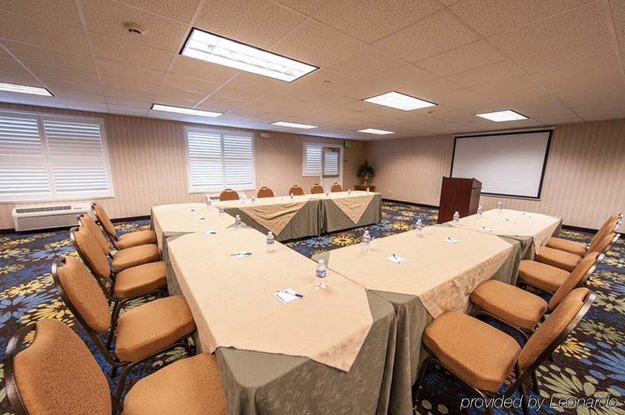 Holiday Inn Express Hotel & Suites - Paso Robles By Ihg מראה חיצוני תמונה